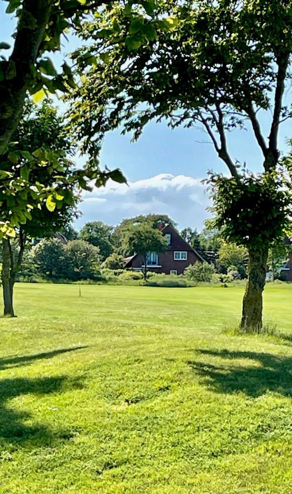 Fewo-Mit-Terasse-U-Garten-Am-Golfplatz Wulfen auf Fehmarn Kültér fotó